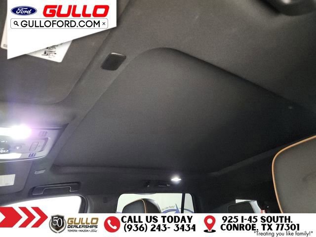 Used 2021 GMC Yukon AT4 w/ Technology Package image 23