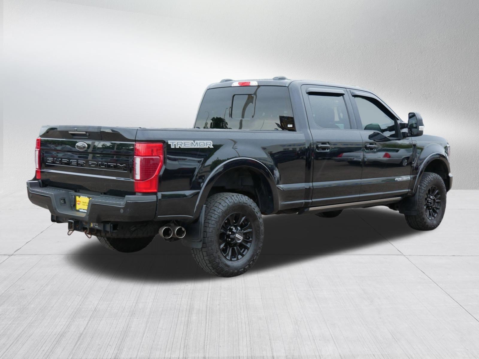 Certified 2022 Ford F250 Lariat w/ Tremor Off-Road Package AWD/4WD image 7