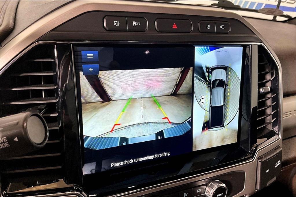 Certified 2022 Ford F250 King Ranch w/ King Ranch Ultimate Package AWD/4WD image 17