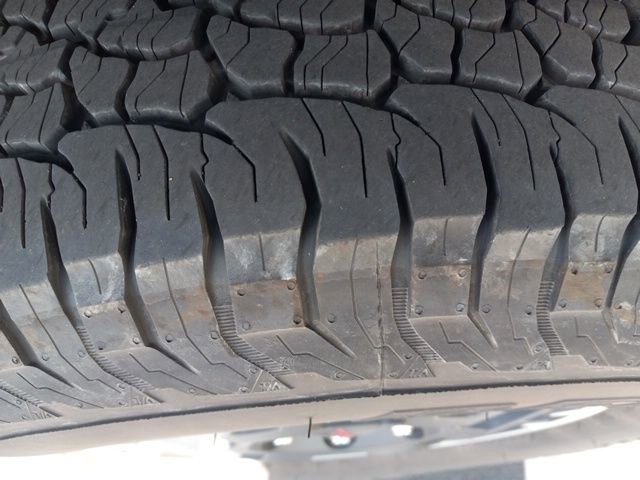Used 2024 Toyota Tacoma TRD Off-Road AWD/4WD image 9