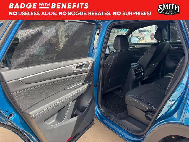 Used 2024 Volkswagen Atlas Cross Sport SE image 18