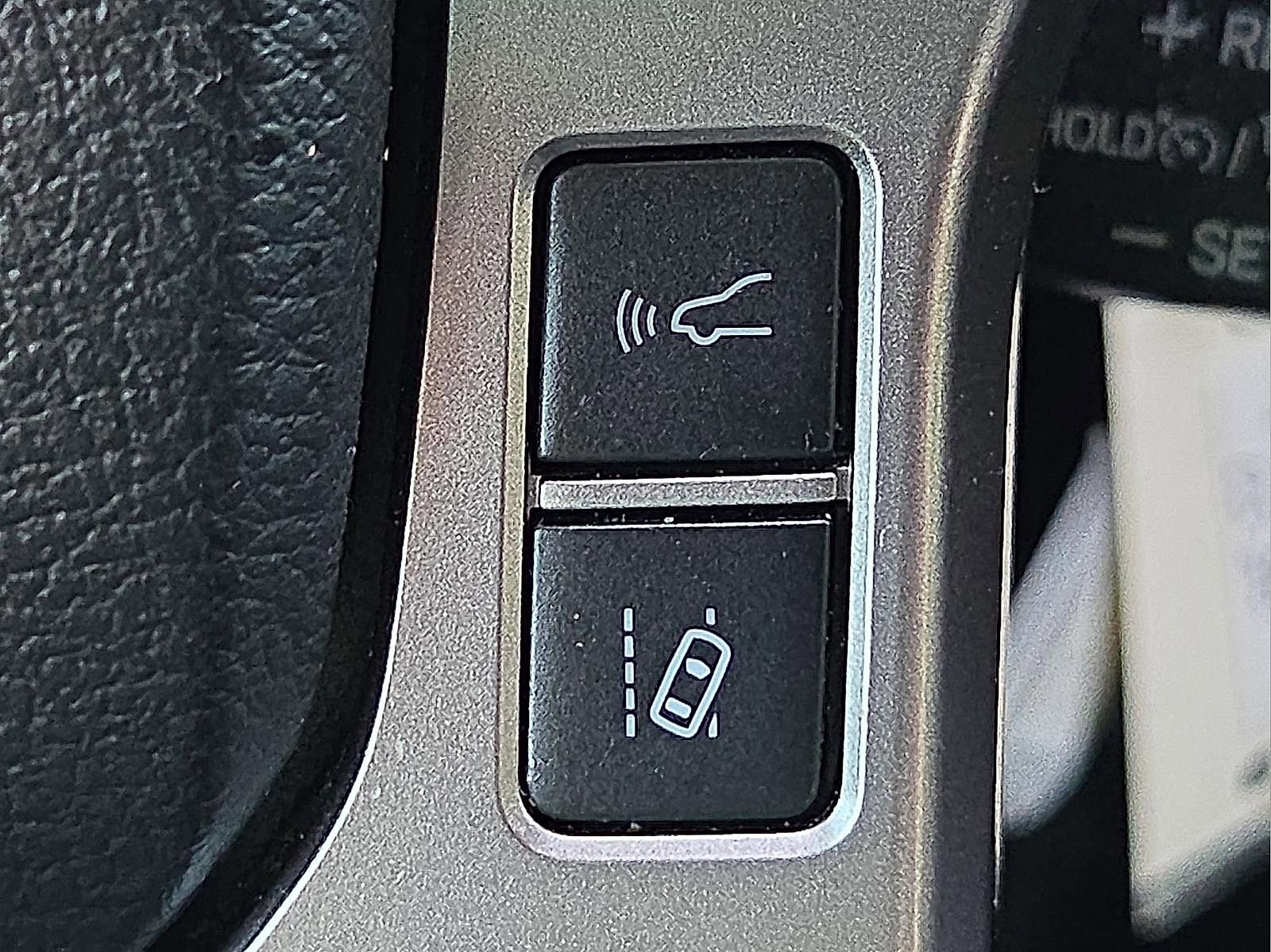 Used 2022 Toyota Tacoma SR5 RWD image 21