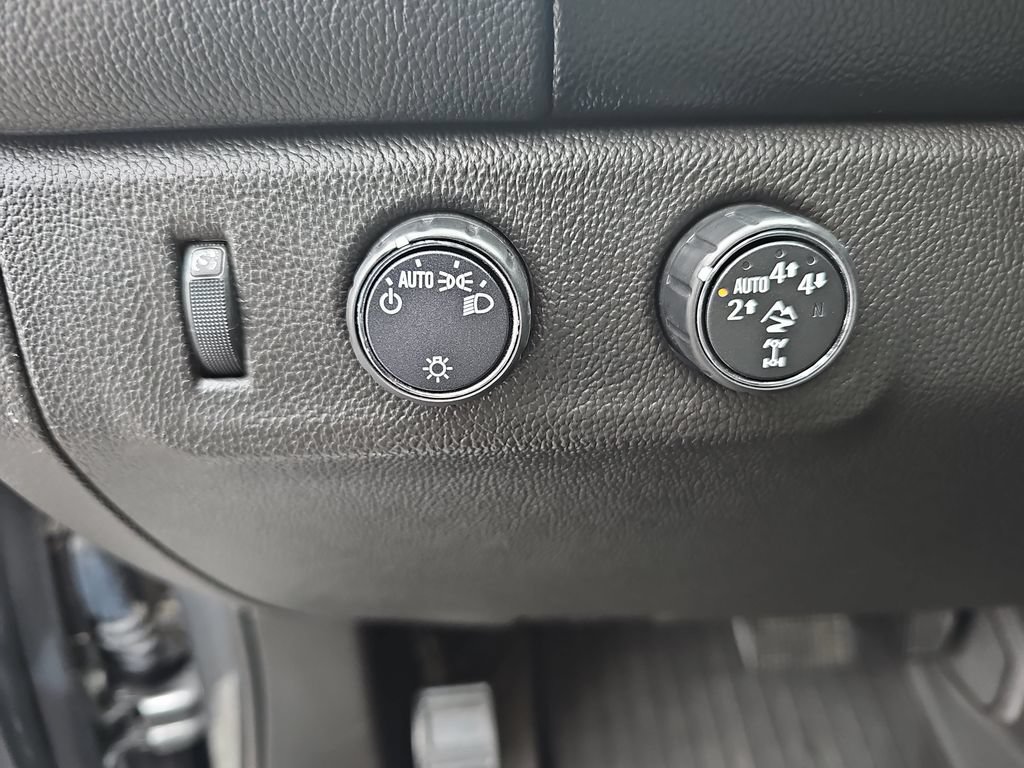 Used 2022 Chevrolet Colorado ZR2 AWD/4WD image 25