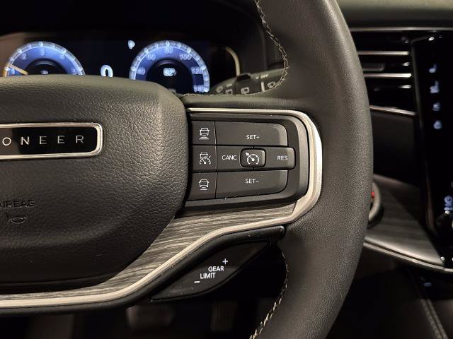 Used 2024 Jeep Wagoneer Series II w/ Flexible Seating Group RWD image 23