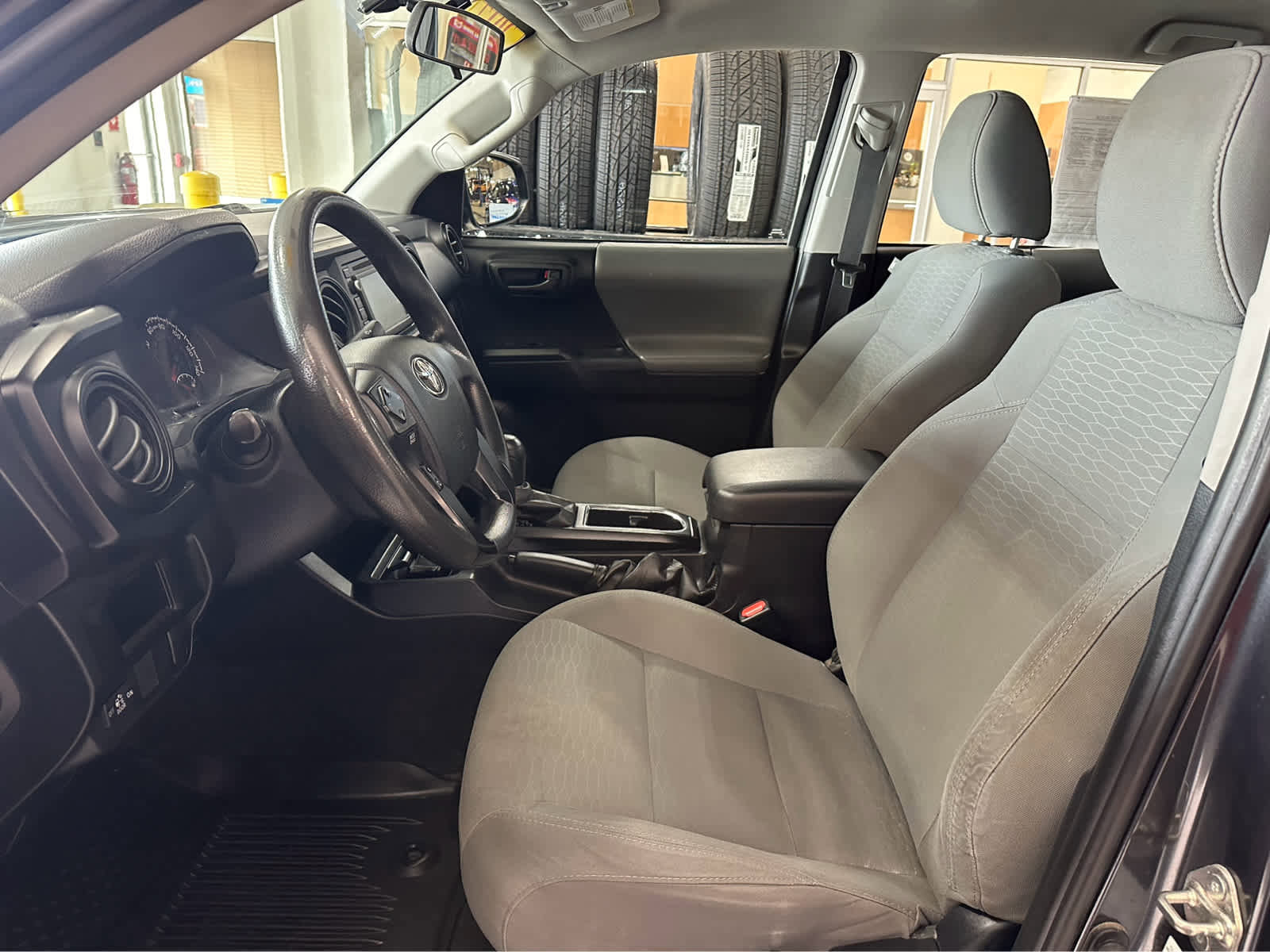 Used 2017 Toyota Tacoma SR w/ Tow Package image 18