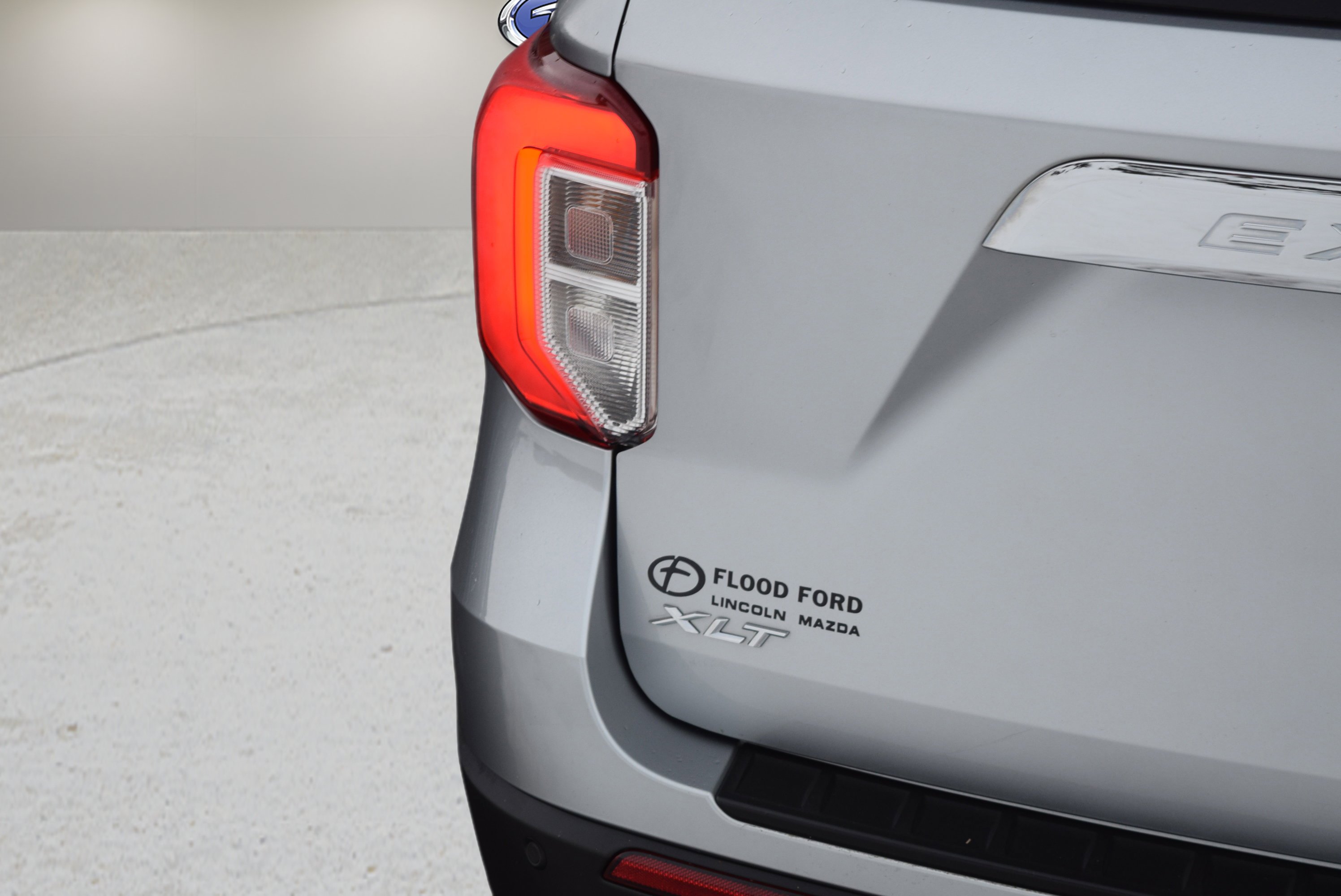 Certified 2020 Ford Explorer XLT w/ Equipment Group 202A image 7