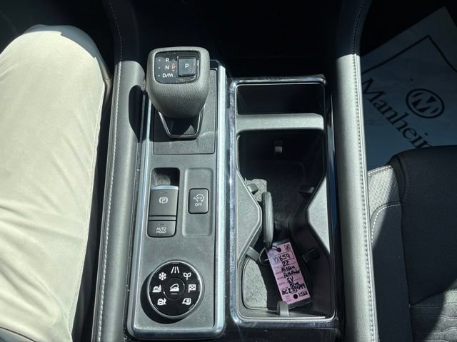 Used 2022 Nissan Pathfinder SV AWD/4WD image 14