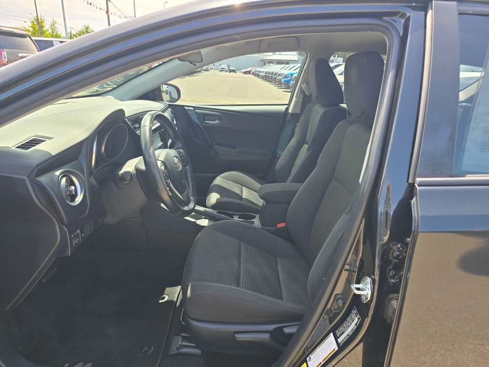 Used 2018 Toyota Corolla iM FWD image 9