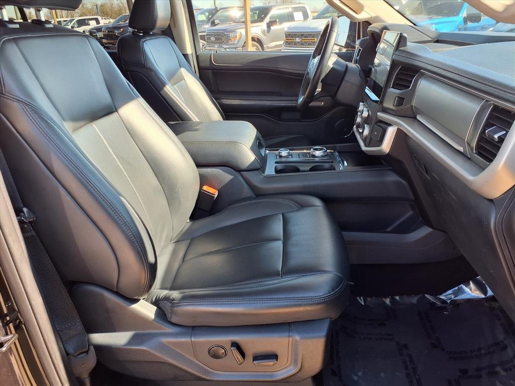 Certified 2024 Ford Expedition Max XLT image 29