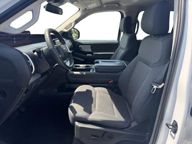 Certified 2025 Ford Expedition Active image 9