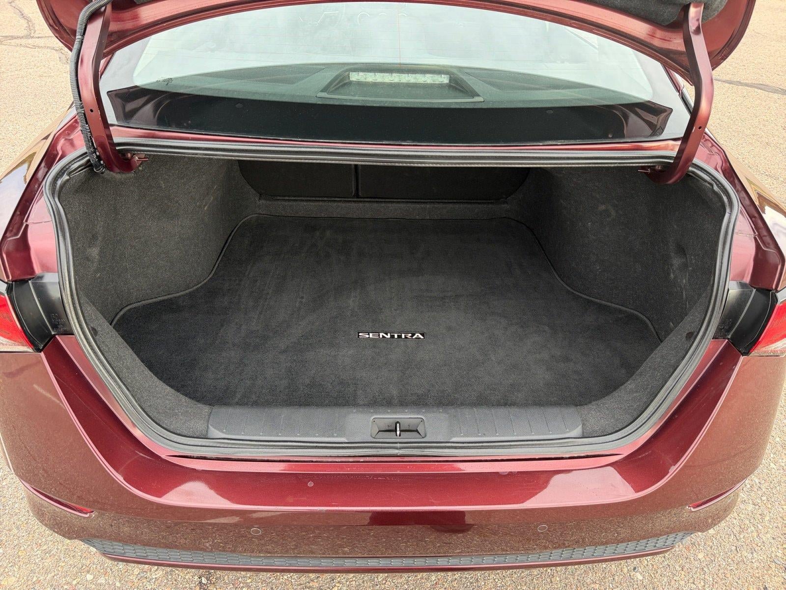 Used 2025 Nissan Sentra SV FWD image 16