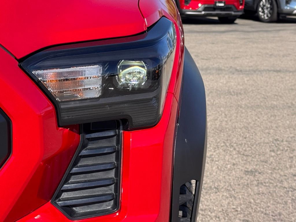 Used 2025 Toyota Tacoma 4x4 Double Cab Hybrid image 8