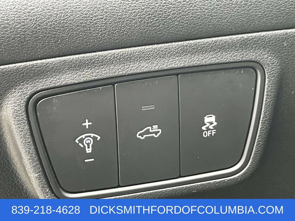 Used 2023 Hyundai Santa Cruz SEL w/ Cargo Package image 17