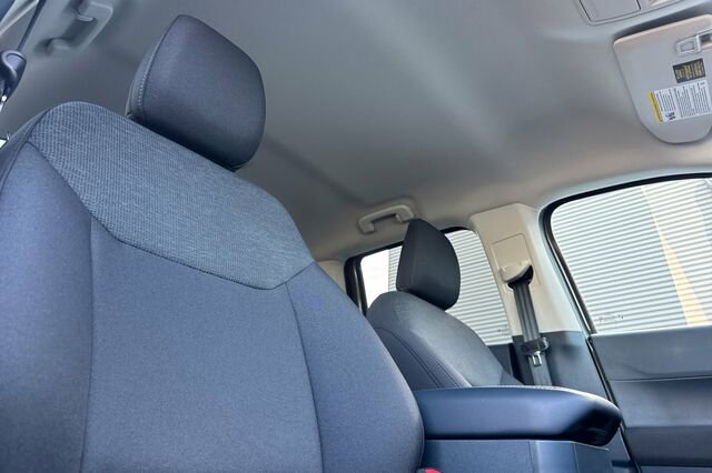 Certified 2025 Ford Maverick XL FWD image 13