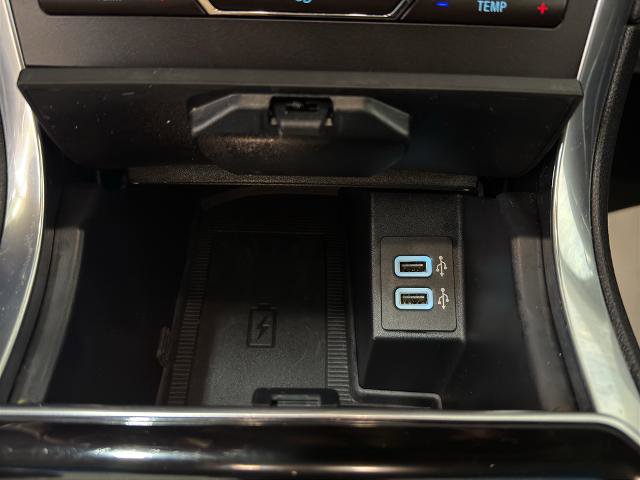 Certified 2020 Ford Edge Titanium FWD image 24