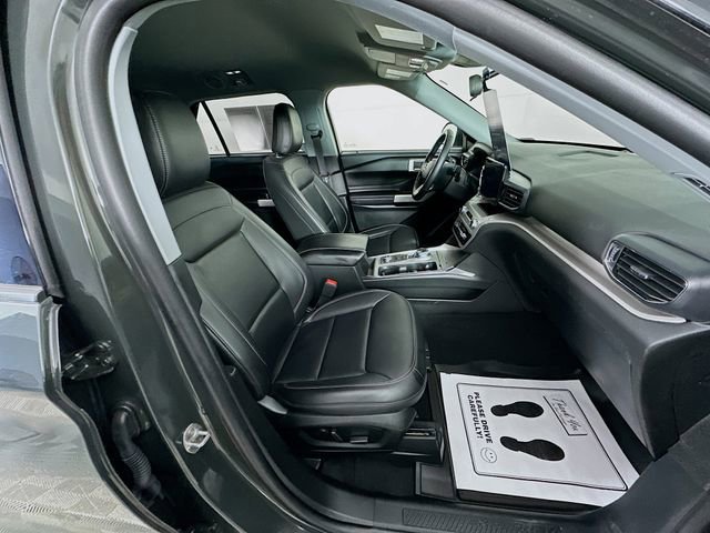 Certified 2023 Ford Explorer XLT w/ Equipment Group 202A image 33