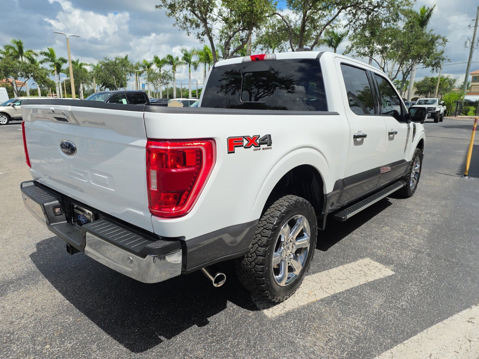 Certified 2022 Ford F150 XLT w/ Equipment Group 302A High AWD/4WD image 4