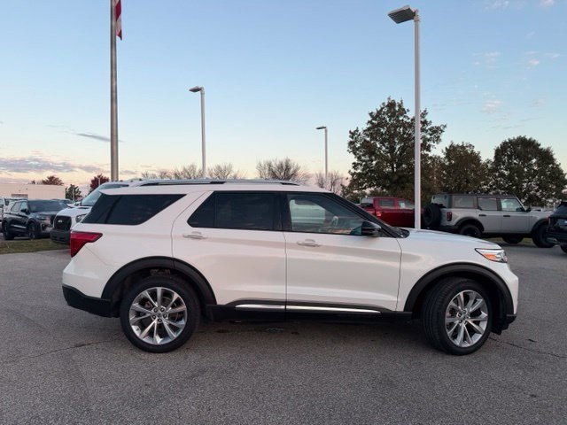 Certified 2021 Ford Explorer Platinum w/ Equipment Group 601A AWD/4WD image 9