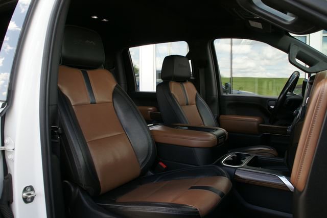 Used 2020 Chevrolet Silverado 2500 High Country w/ Safety Package II image 40