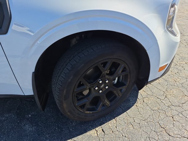 Certified 2025 Ford Maverick XLT w/ Equipment Group 301A AWD/4WD image 11