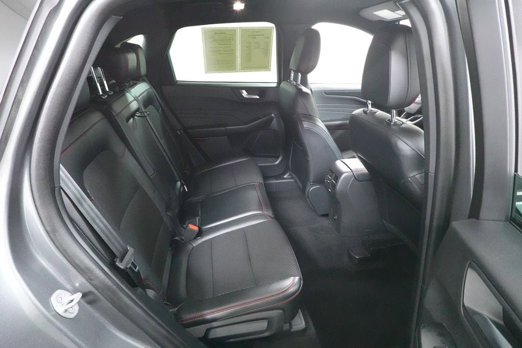 Certified 2025 Ford Escape ST-Line FWD image 27
