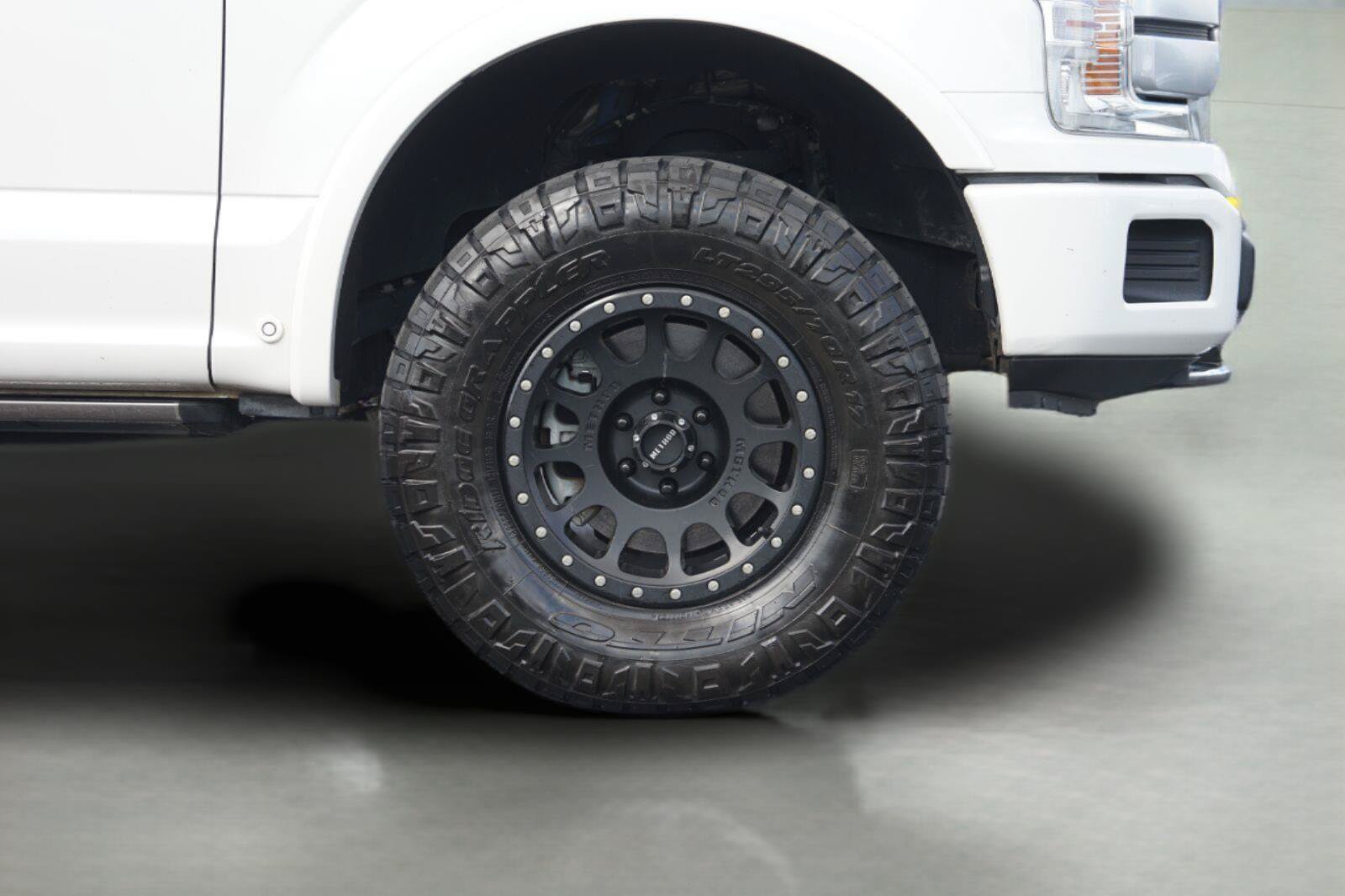 Certified 2019 Ford F150 Platinum w/ Equipment Group 701A Luxury AWD/4WD image 4
