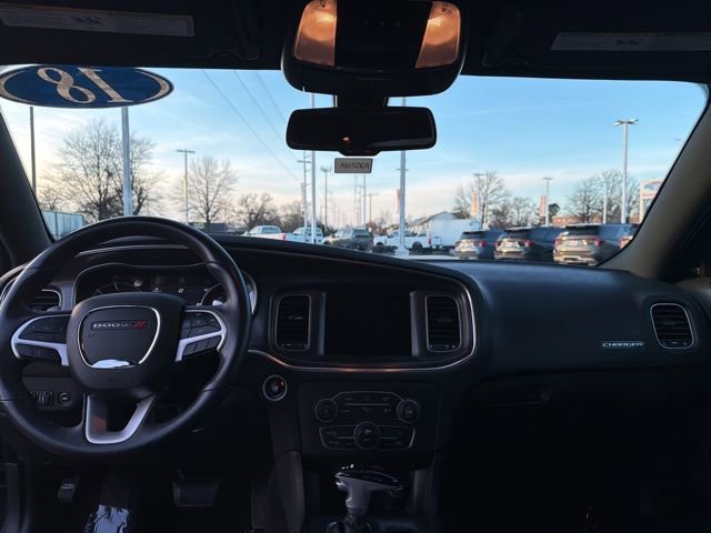 Used 2018 Dodge Charger R/T w/ Navigation & Travel Group image 11