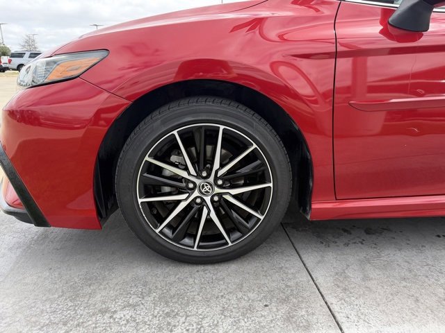 Used 2021 Toyota Camry SE w/ Carpet Mat Package (TMS) image 6