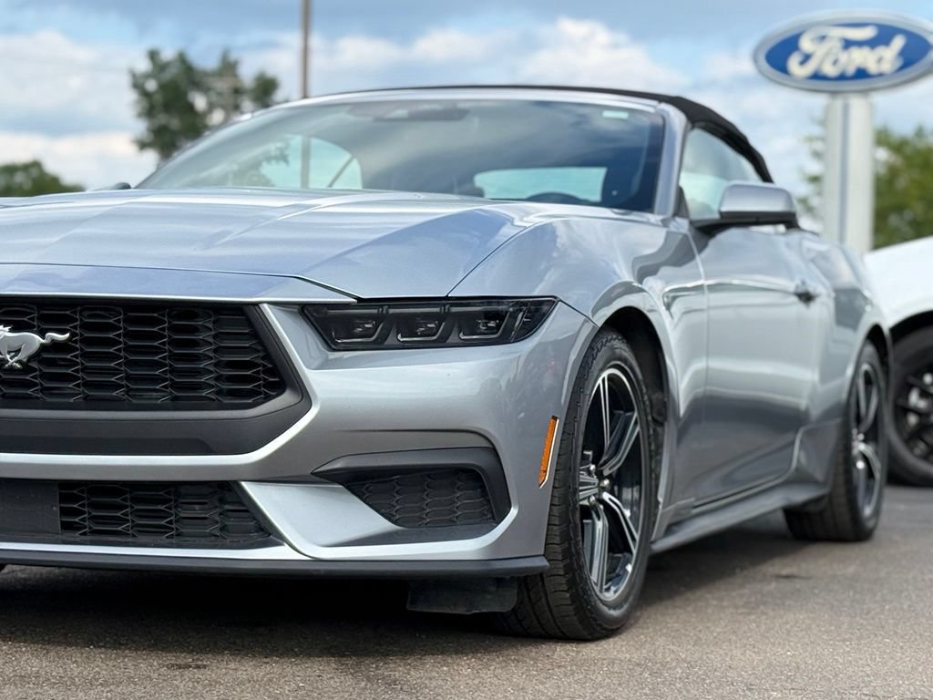 Certified 2025 Ford Mustang Convertible RWD image 30