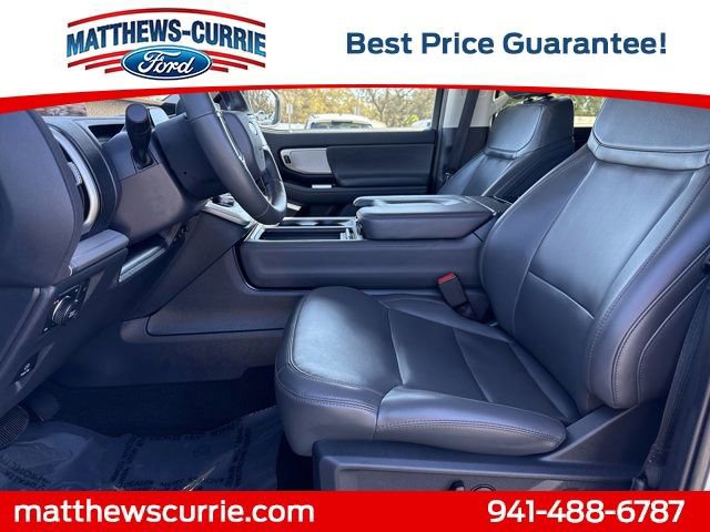 Certified 2025 Ford Expedition Active image 9