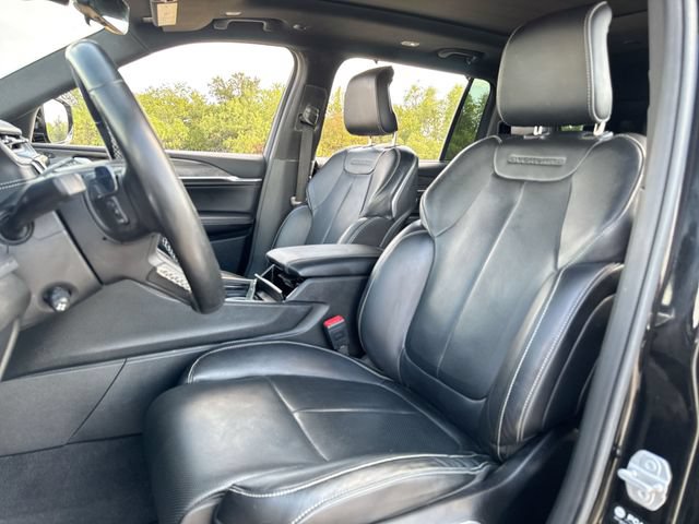 Used 2021 Jeep Grand Cherokee L Overland w/ Luxury Tech Group IV AWD/4WD image 11