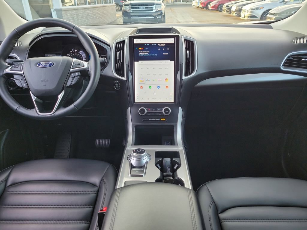 Certified 2024 Ford Edge SEL image 11