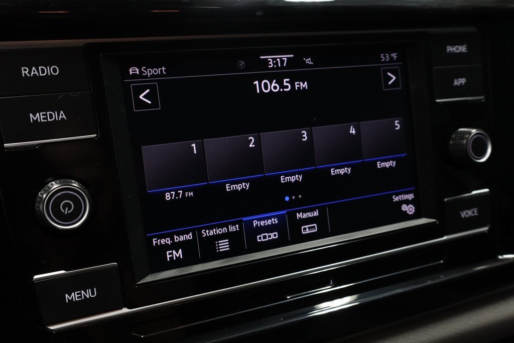 Used 2024 Volkswagen Taos S image 9