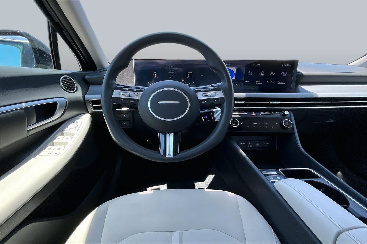 Used 2025 Hyundai Sonata SEL FWD image 6
