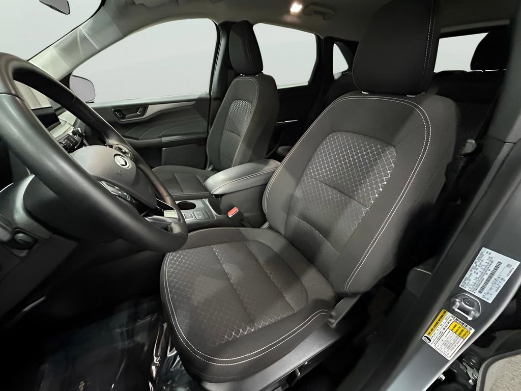 Certified 2024 Ford Escape Active w/ Cold Weather Package FWD image 18