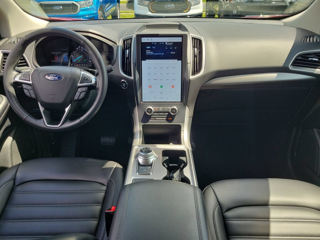 Certified 2024 Ford Edge SEL w/ Convenience Package AWD/4WD image 11