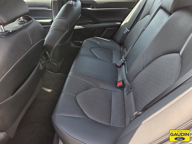 Used 2020 Toyota Camry XSE FWD image 12
