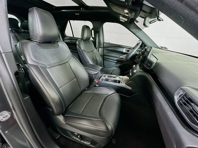 Certified 2020 Ford Explorer ST w/ Premium Technology Package AWD/4WD image 37