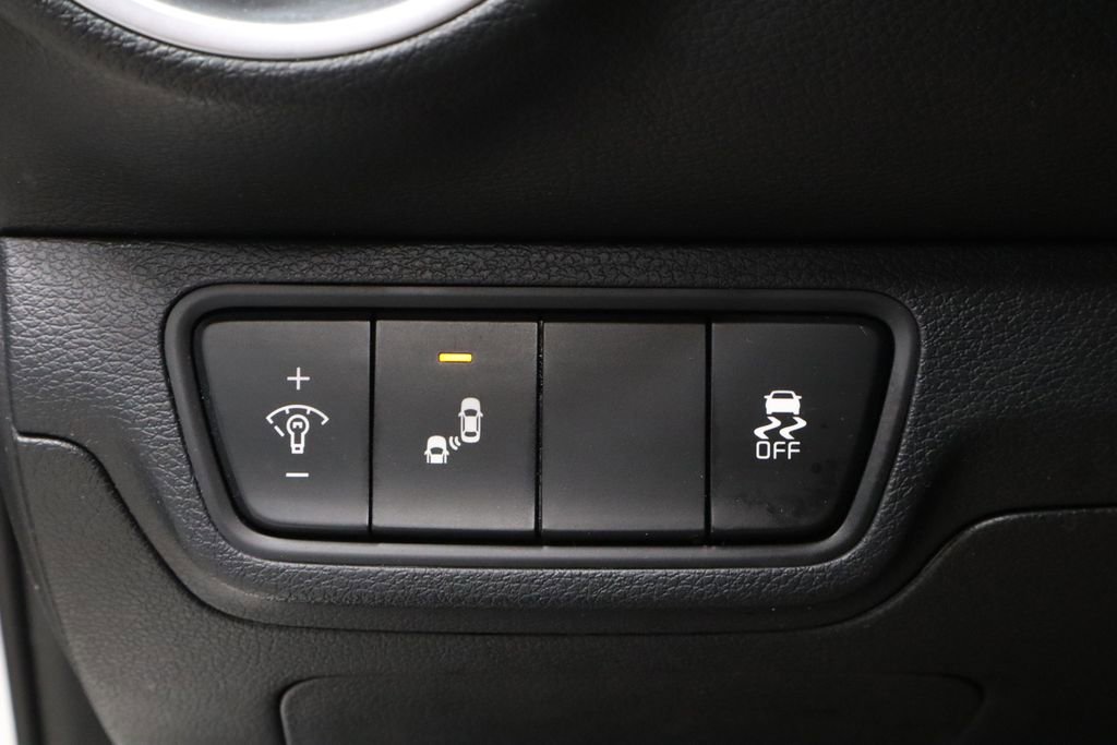 Used 2023 Kia Forte GT-Line image 27