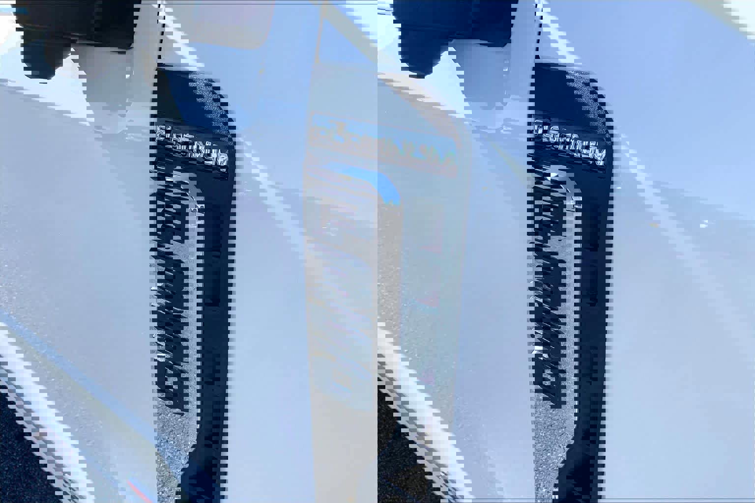 Certified 2025 Ford F350 Platinum w/ Platinum Plus Package image 11