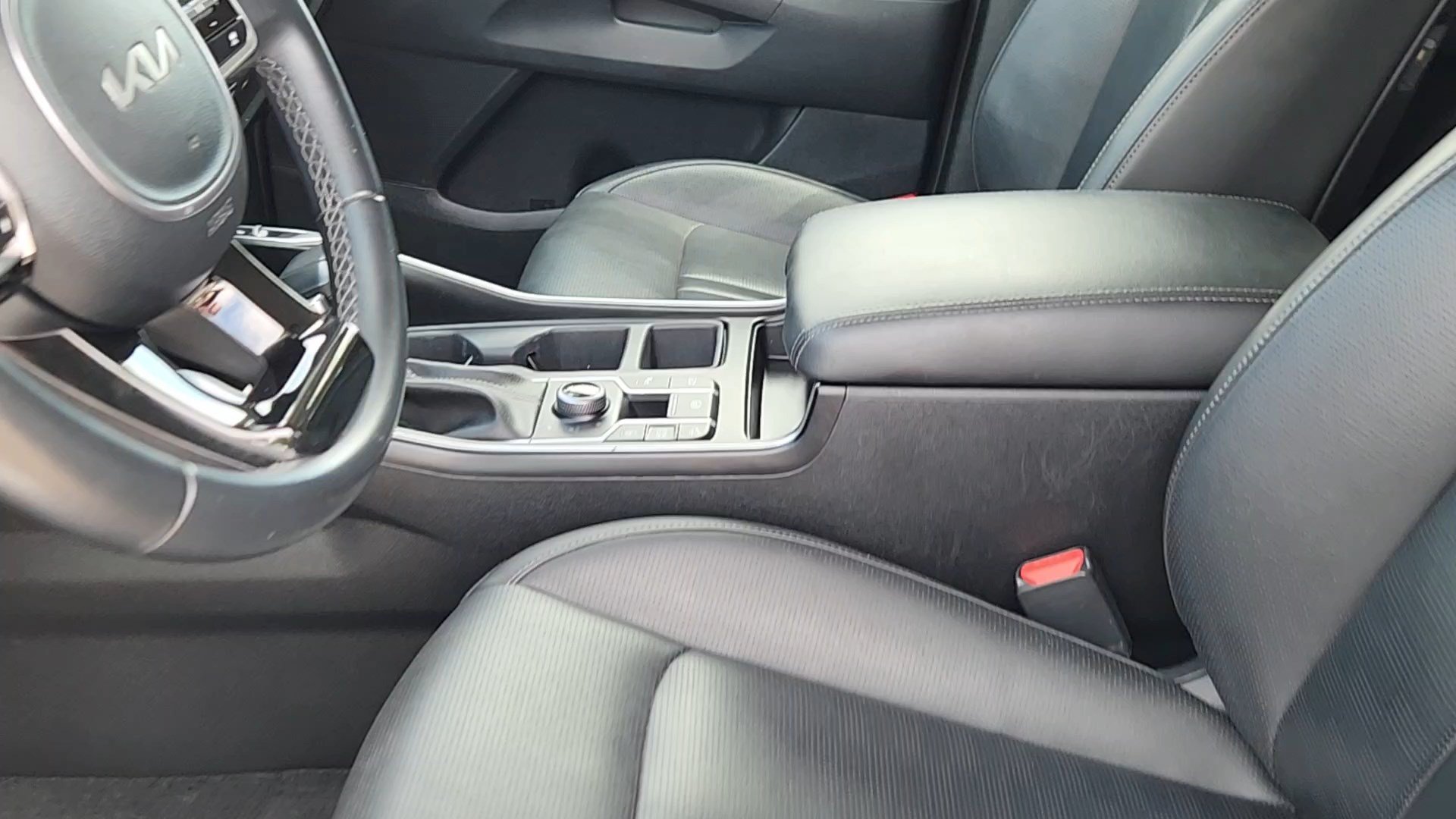 Used 2024 Kia Sorento S AWD/4WD image 28