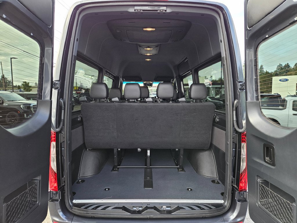 Used 2024 Mercedes-Benz Sprinter 2500 image 12