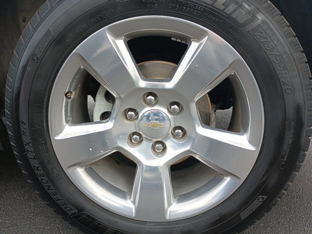 Used 2017 Chevrolet Tahoe LS w/ All-Season Package image 35