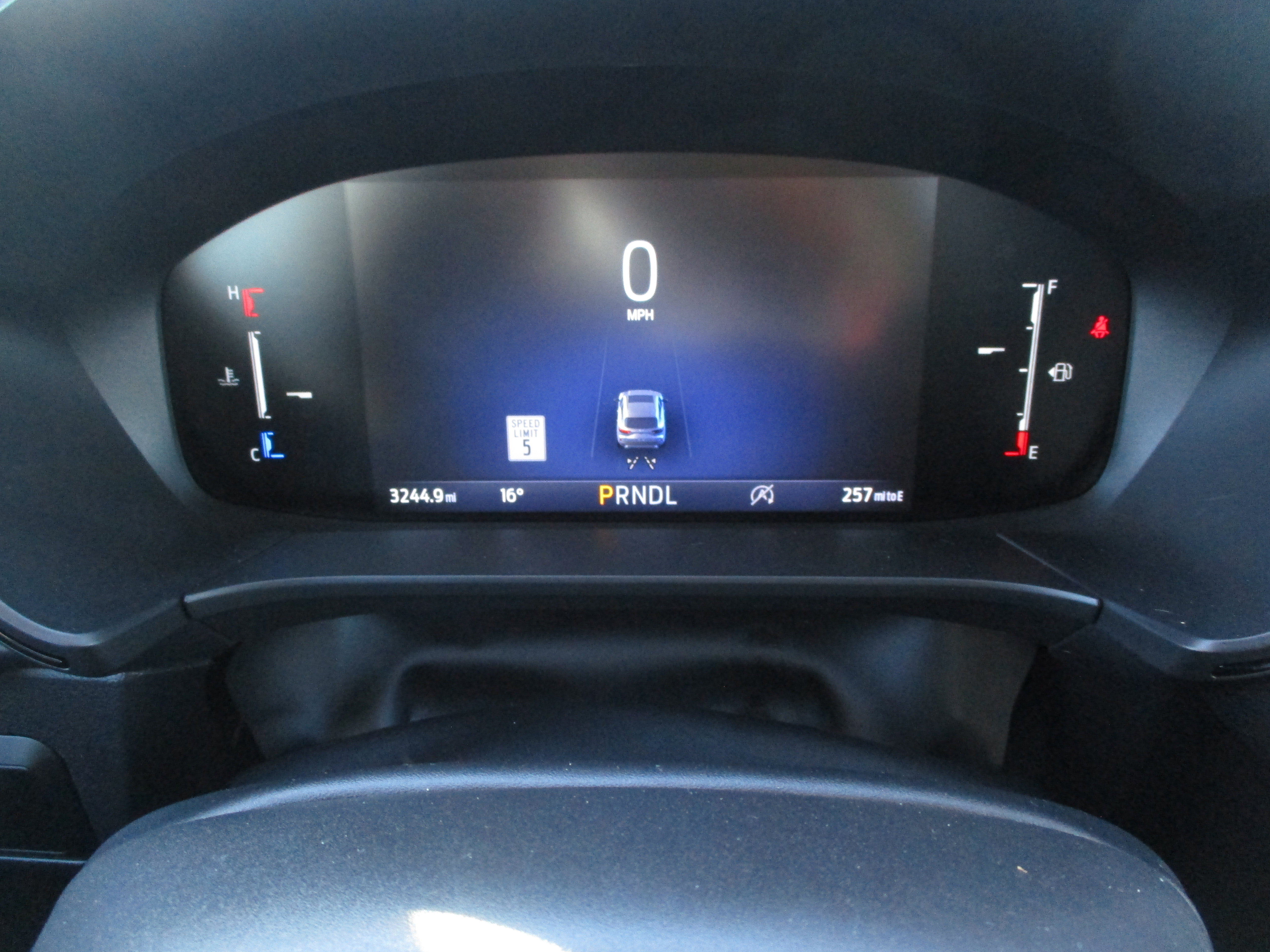 Certified 2025 Ford Escape ST-Line w/ Tech Pack #1 image 16