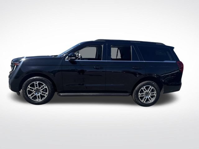 Certified 2025 Ford Expedition Active AWD/4WD image 2
