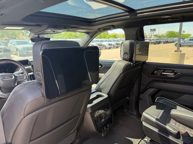 Used 2025 GMC Yukon AT4 Ultimate AWD/4WD image 22