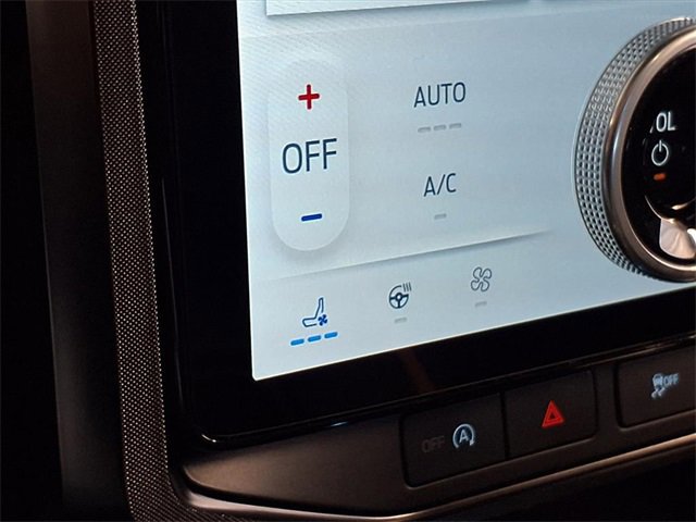 Certified 2022 Ford Expedition Platinum image 8