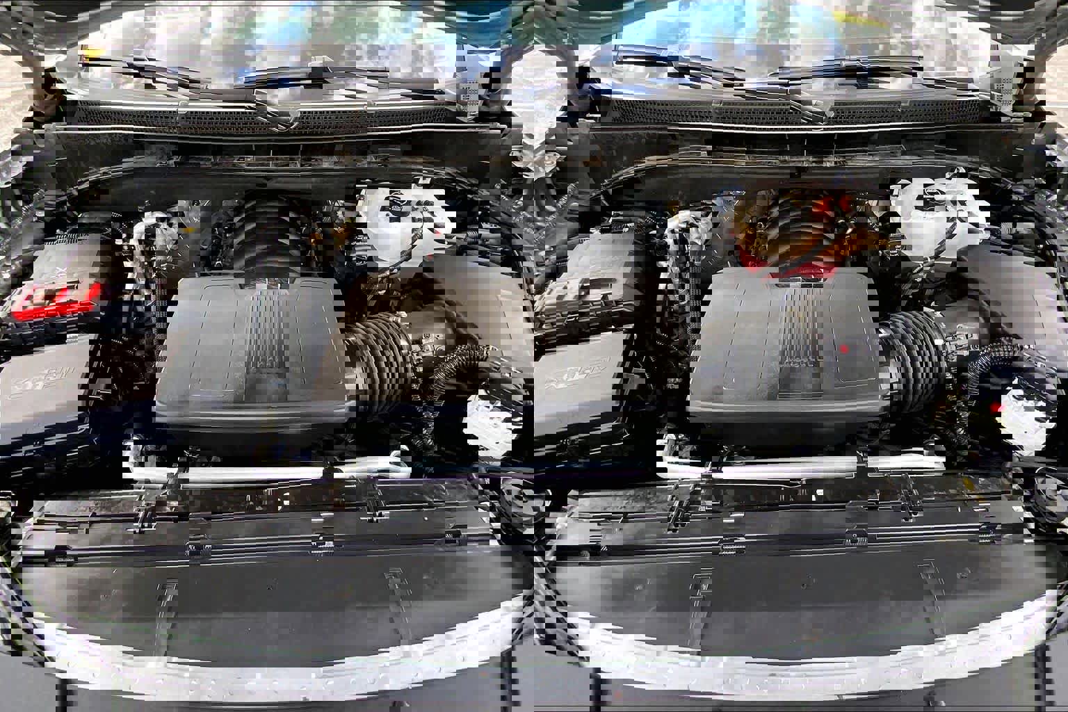 Used 2024 GMC Yukon Denali w/ Advanced Technology Package image 30