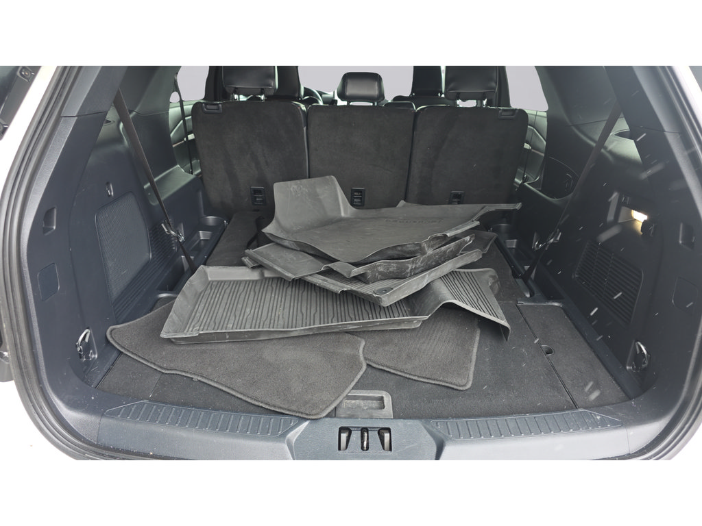 Certified 2025 Ford Explorer ST-Line w/ ST-Line Street Pack AWD/4WD image 12