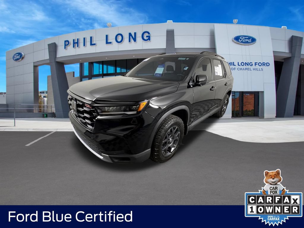 Used 2025 Honda Pilot TrailSport image 1
